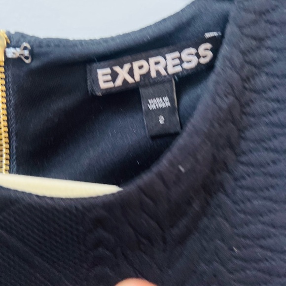Like new stunning black Express dress size 2 with stretch - Picture 7 of 8